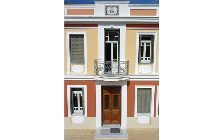 Κτίριο δύο διαμερισμάτων στον Άλιμο