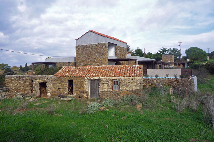 Συγκρότημα διαμερισμάτων στο Γερακάρι